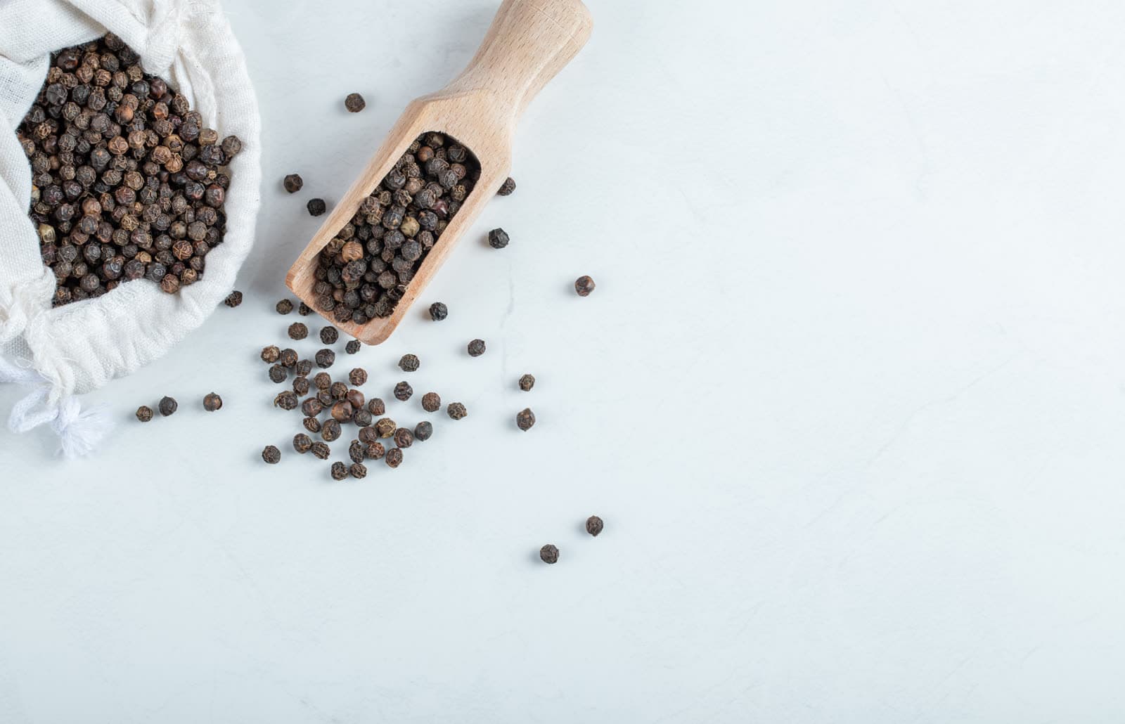 Buying Spices in Bulk vs Small Packs: Which Is Better?